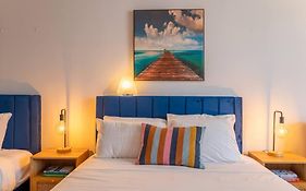 King Bed Rooftop Suite Ocean Dr C304
